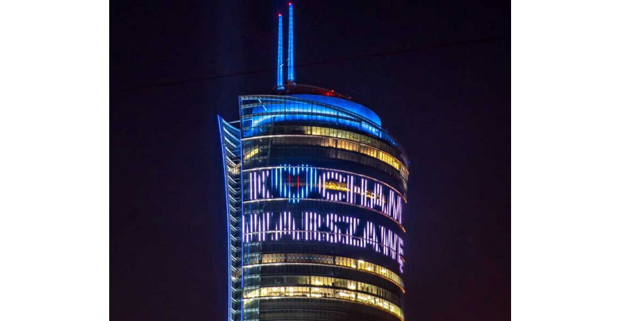 تحلیل زیباترین نورپردازی های LED اروپا بخش دوم - منار Warsaw لهستان